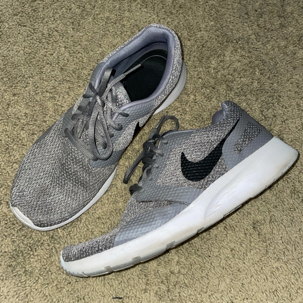 Nike Roshe Shoes